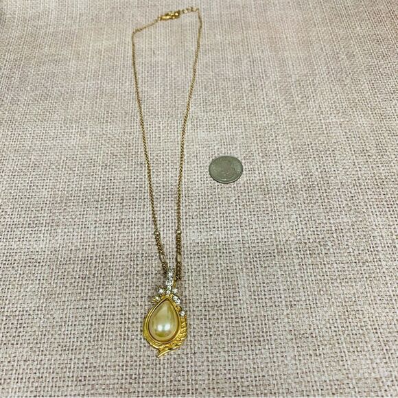 Roman Gold Pearl Crystal Enhancer Necklace - Picture 1 of 4